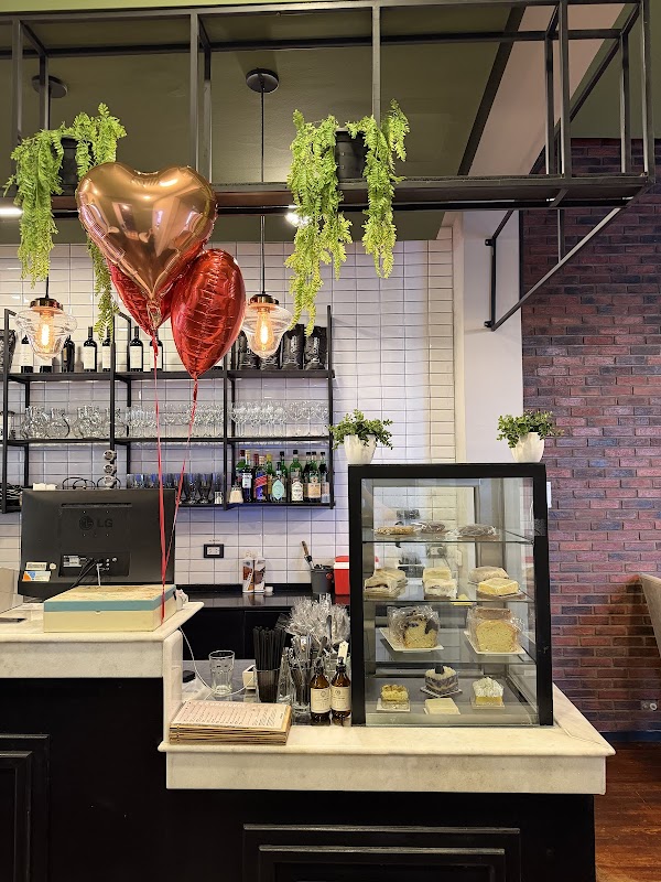 Bonjour Cafe Bistro Centro